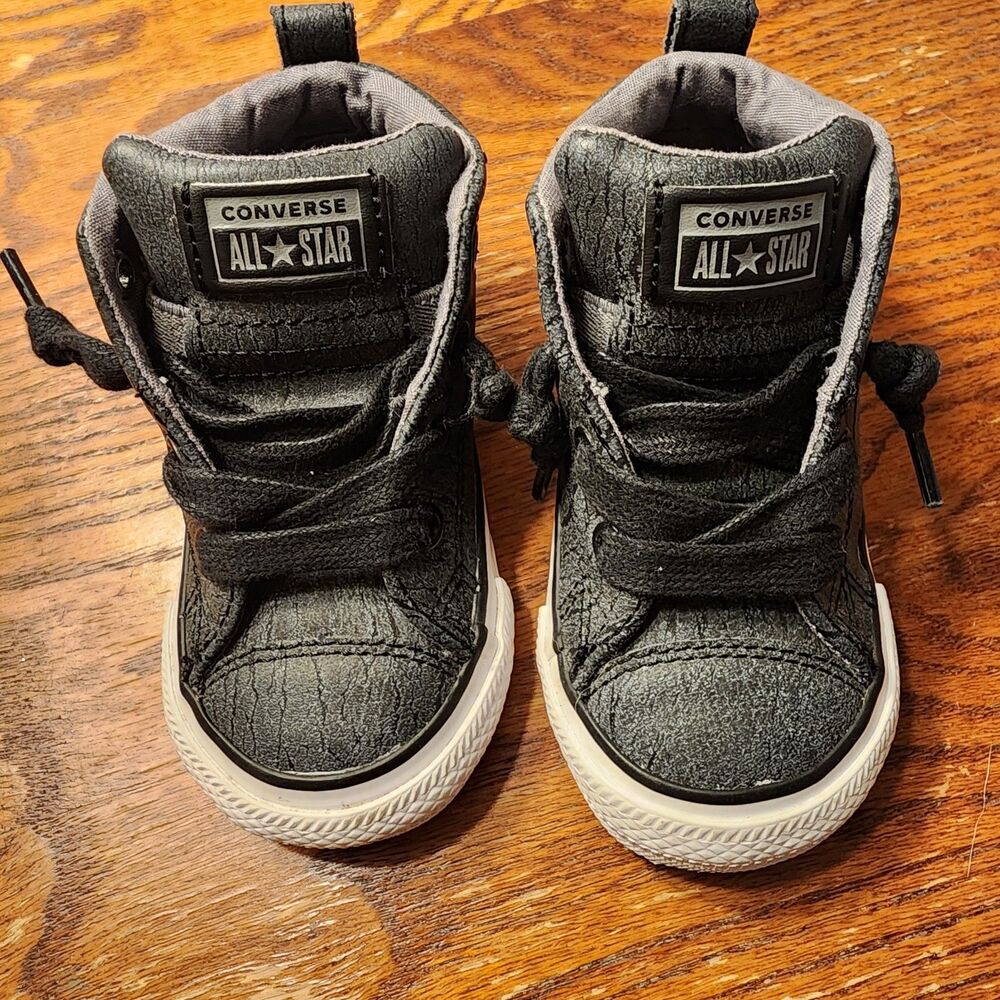 Converse Chuck Taylor All Star Street Mid Infant 5 Black Leather NWOB